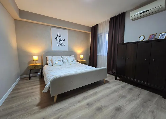 Dolce - With Pool Near Porec Apartman